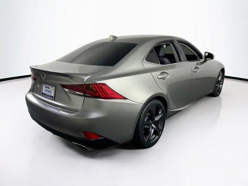 2018 Lexus IS 300 Base