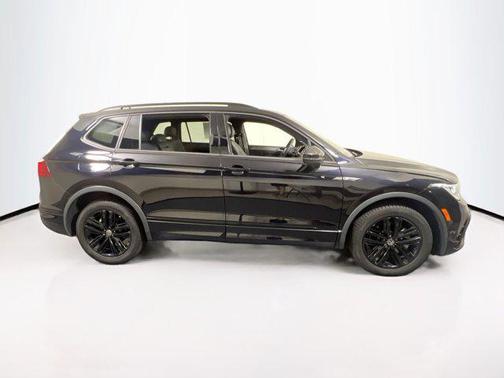 2022 Volkswagen Tiguan 2.0T SE R-Line Black 4MOTION