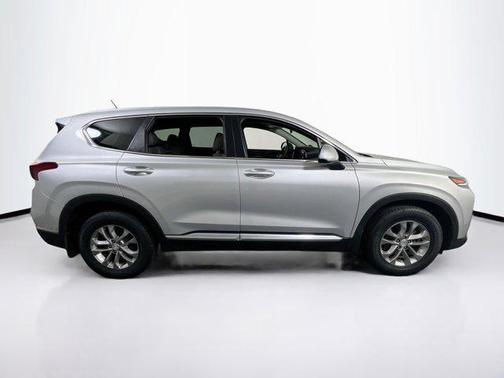 2019 Hyundai SANTA FE SE 2.4