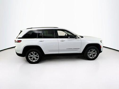 Bright White Clearcoat 2023 Jeep Grand Cherokee Limited
