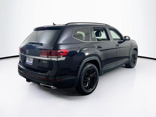 2022 Volkswagen Atlas 3.6L SE w/Technology