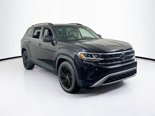 2022 Volkswagen Atlas 3.6L SE w/Technology