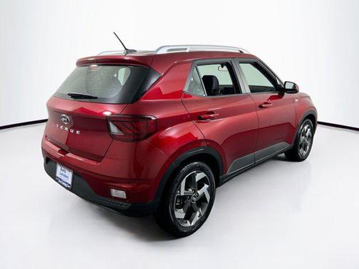 2024 Hyundai VENUE Limited