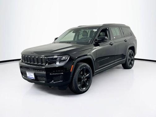 Diamond Black Crystal Pearlcoat 2023 Jeep Grand Cherokee L Limited
