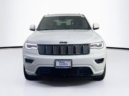 2022 Jeep Grand Cherokee Laredo