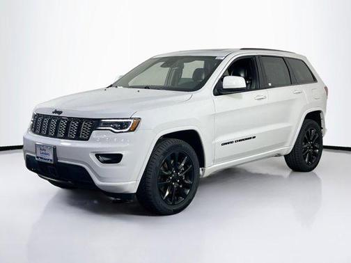 2022 Jeep Grand Cherokee Laredo