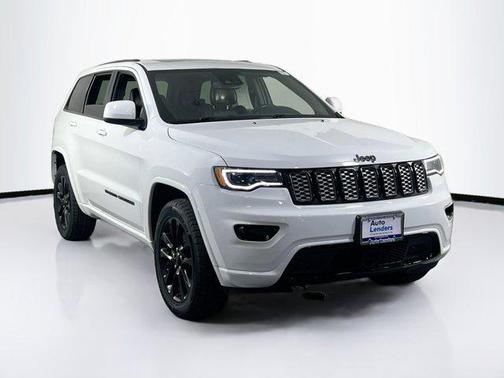 2022 Jeep Grand Cherokee Laredo