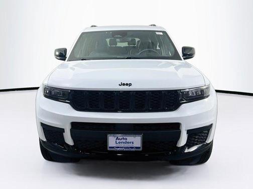 Bright White Clearcoat 2023 Jeep Grand Cherokee L Altitude