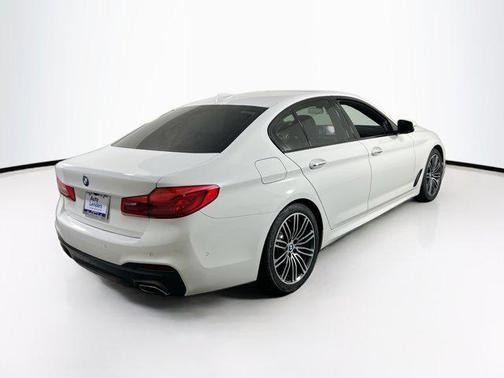 White 2018 BMW 530 xDrive