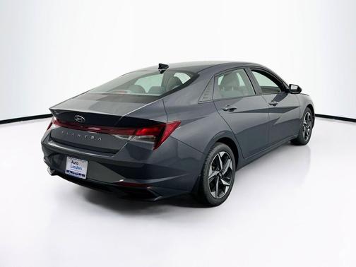 Ecotronic Gray 2023 Hyundai ELANTRA SEL