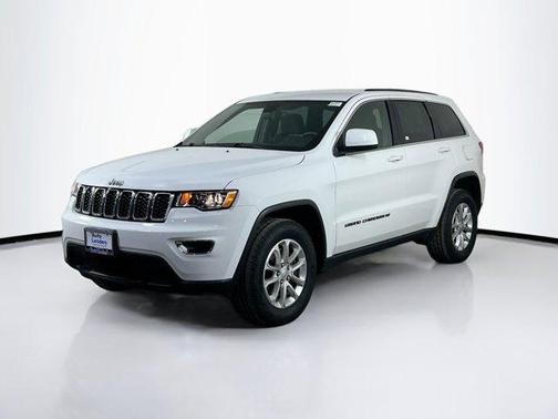 2022 Jeep Grand Cherokee Laredo