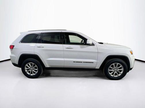 2022 Jeep Grand Cherokee Laredo