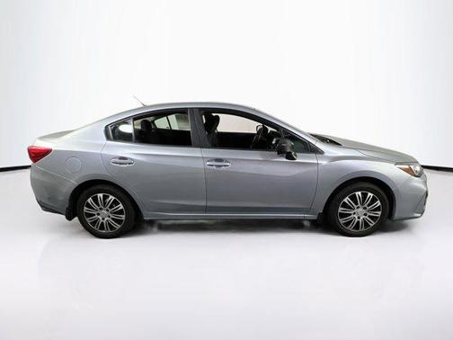 2019 Subaru Impreza 2.0i
