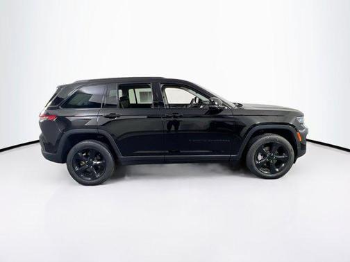 2023 Jeep Grand Cherokee Limited X