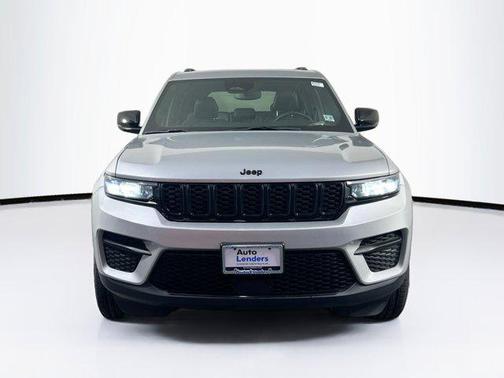 2022 Jeep Grand Cherokee Altitude