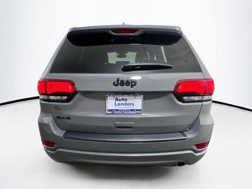 2022 Jeep Grand Cherokee Laredo