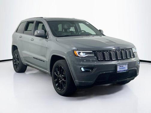 2022 Jeep Grand Cherokee Laredo