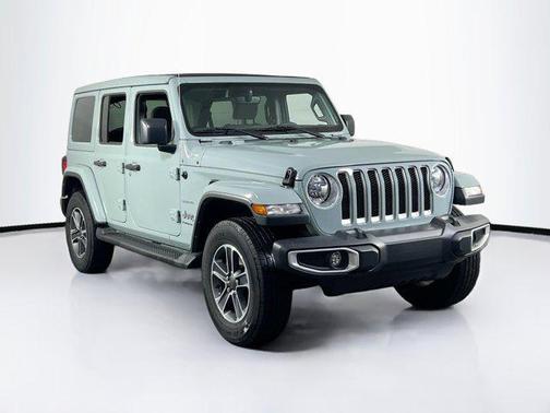 2023 Jeep Wrangler 4-Door Sahara 4x4