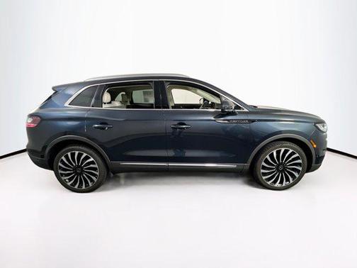 2021 Lincoln Nautilus Black Label