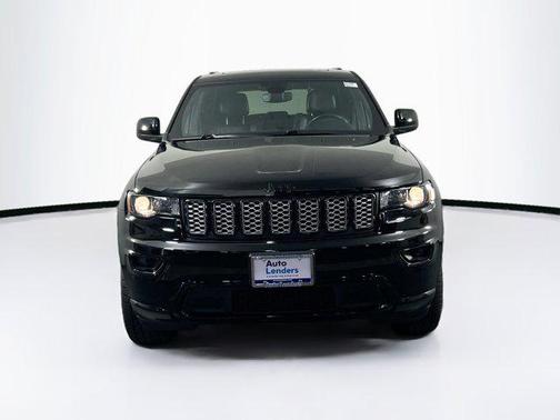 2022 Jeep Grand Cherokee Laredo
