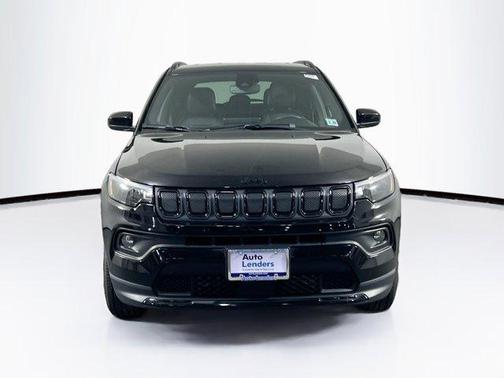 Diamond Black Crystal Pearlcoat 2022 Jeep Compass Latitude
