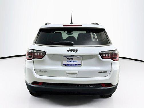 Bright White Clearcoat 2022 Jeep Compass Latitude Lux