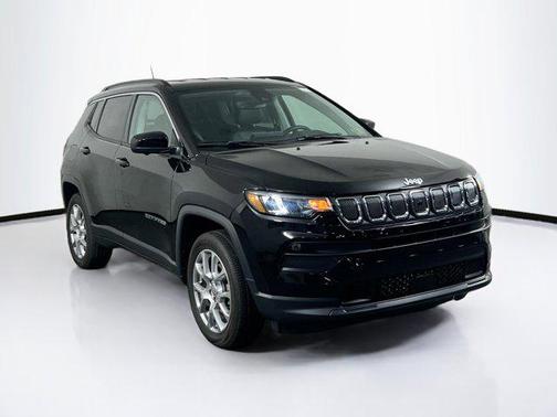 2022 Jeep Compass Latitude Lux