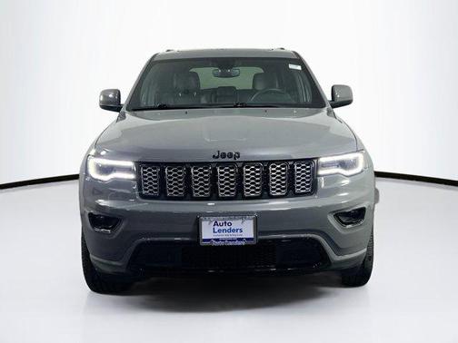 2022 Jeep Grand Cherokee Laredo