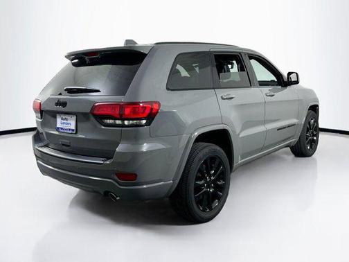 2022 Jeep Grand Cherokee Laredo