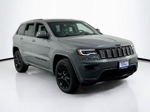 2022 Jeep Grand Cherokee Laredo
