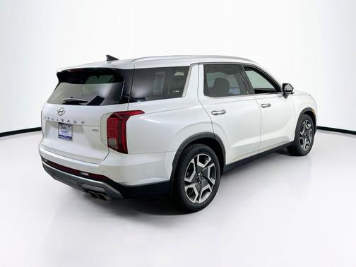 Hyper White 2023 Hyundai PALISADE Limited