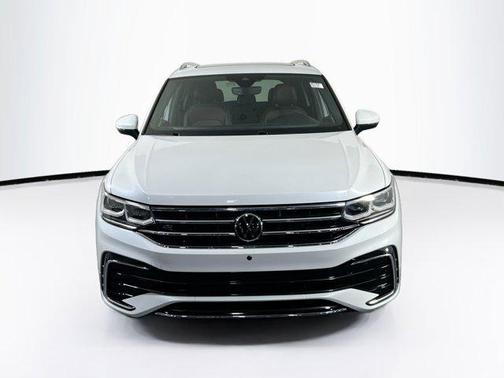 2022 Volkswagen Tiguan 2.0T SEL R-Line 4MOTION