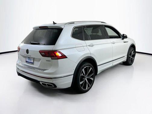 2022 Volkswagen Tiguan 2.0T SEL R-Line 4MOTION