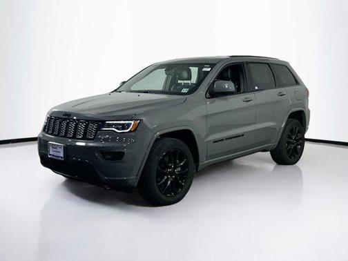 2022 Jeep Grand Cherokee Laredo