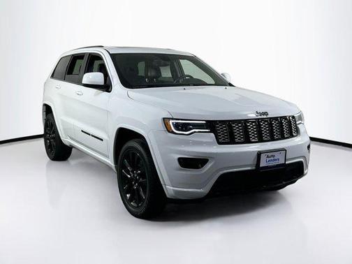 2022 Jeep Grand Cherokee Laredo