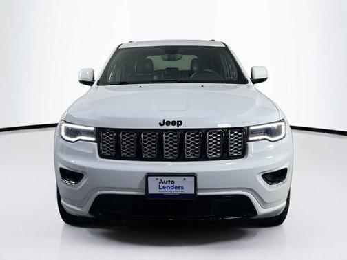 2022 Jeep Grand Cherokee Laredo