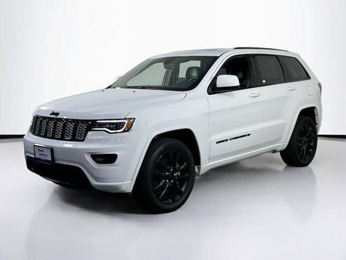 2022 Jeep Grand Cherokee Laredo