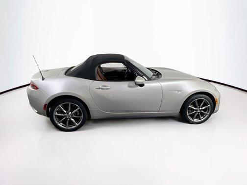 2022 Mazda MX-5 Miata Grand Touring