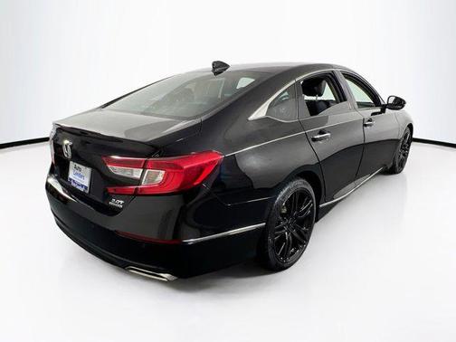 2022 Honda Accord Touring 2.0T
