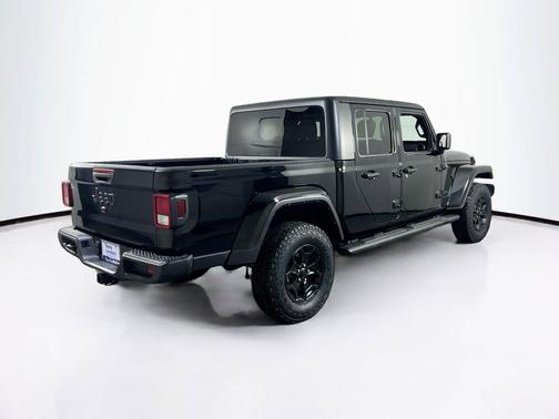 Black Clearcoat 2022 Jeep Gladiator Willys 4x4