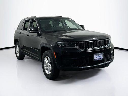 2022 Jeep Grand Cherokee Laredo