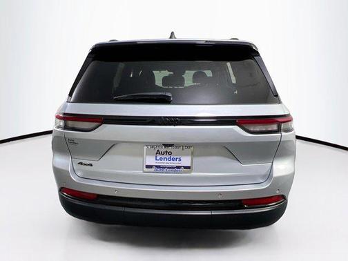 2022 Jeep Grand Cherokee Altitude