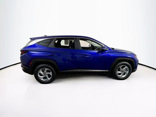 2022 Hyundai TUCSON SE