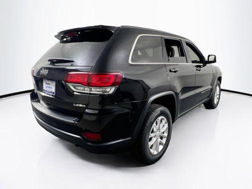 2022 Jeep Grand Cherokee Laredo