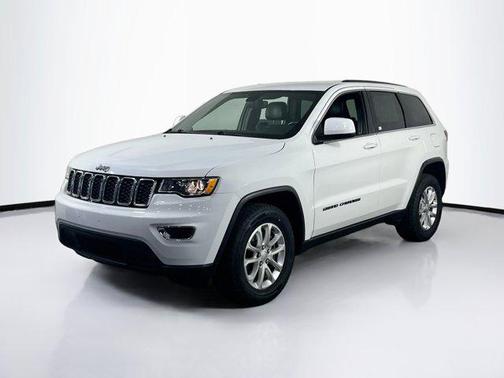 2022 Jeep Grand Cherokee Laredo