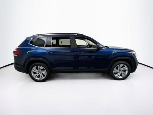 2022 Volkswagen Atlas 3.6L SE w/Technology