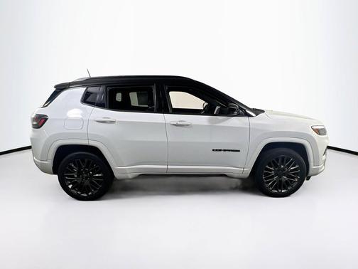 Bright White Clearcoat 2022 Jeep Compass High Altitude