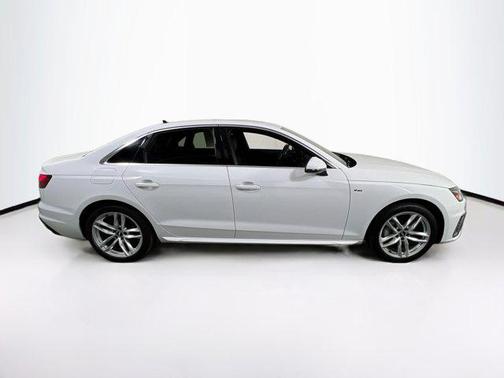 2021 Audi A4 45 S line Premium