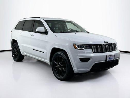 2022 Jeep Grand Cherokee Laredo