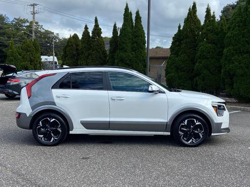 2023 Kia Niro EV Wave